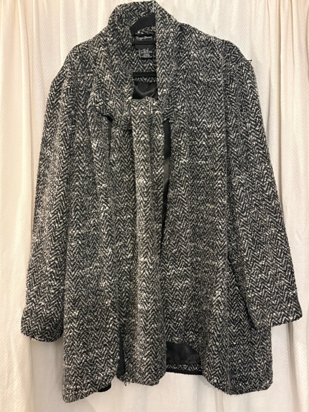 Retro Tweed Woman's Coat/Jacket w/ Tie Detail